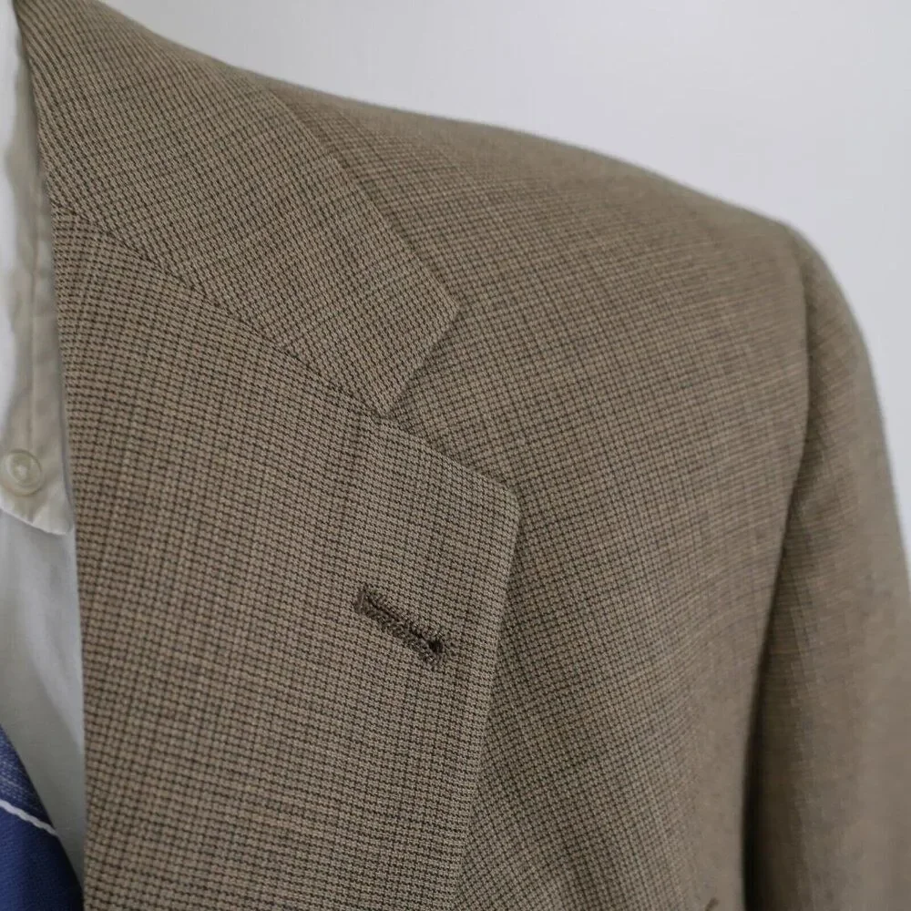 Austin Reed Woven Wool Beige‎ Tan Check 3 Button Blazer / Sport Coat 40R